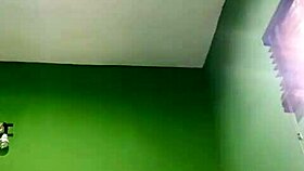 i was so horny i jus had to play with my pussy