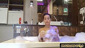 Hot babe hits motel for steamy hydro massage! 💦🛁