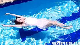 Yessica Bunny dives underwater post contractions