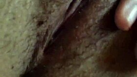 brunette latina fingers wet cunt to squirting orgasm 😍