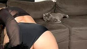 teasing my big ass gets pussy dripping wet