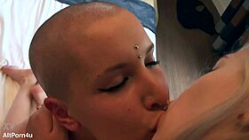 hey selvaggia and ivy, let's lick those wet pussies together