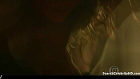 Paolla Oliveira and Maria Fernanda Candido share moments in Felizes Para Sempre S01E05.