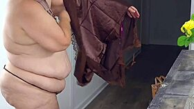 Big booty BBW granny flashes dripping pussy in mini dress 💦🍑