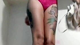 Flaquita's Long Legs Spread for Sexy Peruvian Action!