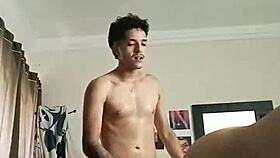 curvy latina submissive gets creampied deep in pussy 💦🍑