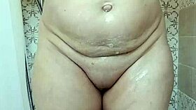 a sneaky quickie at home 😏 housewife vibes