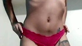 Flaquita's Long Legs Spread for Sexy Peruvian Action!