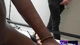 cheating wife can't resist that huge bbc bareback 😈💦