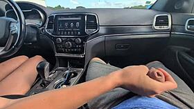 Girlfriend delivers messy handjob huge cumshot during car drive