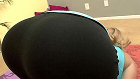 blondes brett and dani dive into wet pussies craving more