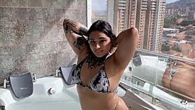 big ass latina whore deepthroats in steamy jacuzzi 💦🛁
