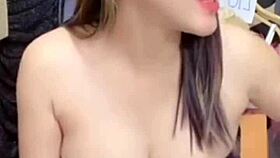 Wow these massive big tits bounce so sexy 😍🍈🔥