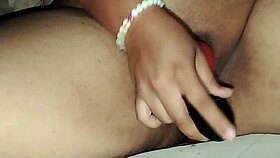 Listen to this BBW moan juicy as she squirts with her huge toy! 💦😩