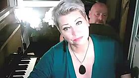 mature moscow couple gets kinky on cramped balcony fucking juicy pussy 😈🏠💦