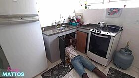 Black plumber ravages Nicoly Mattos big tits pussy kitchen sink