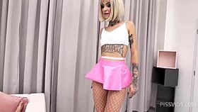 Hardcore whore's deep anal ride triggers wild squirting