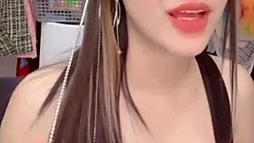 Wow these massive big tits bounce so sexy 😍🍈🔥
