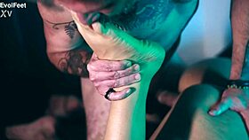 i love fun boys with my feet