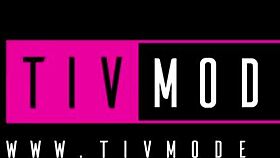 Sexy tattooed babe takes bareback big white cock deep inside