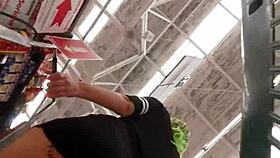 Latina Culona Shakes Massive Big Ass in Supermarket Aisle