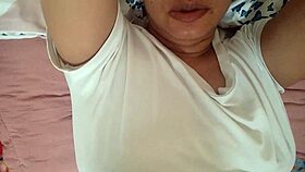 amateur milf fingers tight wet pussy lips squirting homemade while moaning for creampie