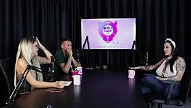 Lexi Mallett Craves Reverse Gangbang Fetish Explosion!