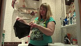 i sniff strangers panties then shove them deep in my hairy milf pussy