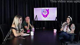 Lexi Mallett Craves Reverse Gangbang Fetish Explosion!