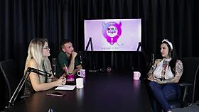 Lexi Mallett Craves Reverse Gangbang Fetish Explosion!