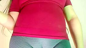 Giant Cameltoe Latina Mexican Milf Masturbates Dripping Pussy in Leggings