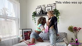 jenna foxx big tits n wet pussy make me lick her clit crazyy