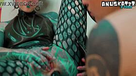 gothic lesbians in latex fist and squirt wildly together