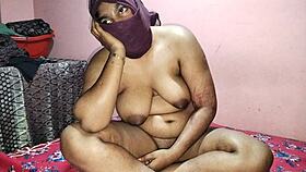 WOW INDIAN SCHOOLGIRL'S JAW DROPS SEEING A CONDOM FOR THE VERY FIRST TIME!