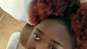 jshump licks juicythehoudini's big clit till she creams hard