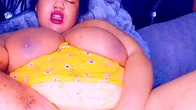 babe unleashes massive squirting orgasm solo