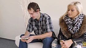 Hunt4k: Ria Sunn Trades Wedding Dreams For Outdoor Cash Fuck!