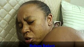 esse pauzudo velho arromba a buceta da latina no motorhome em movimento