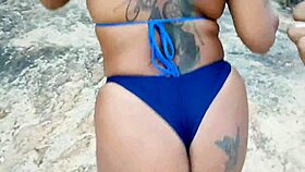 Horny beach milf gets facial from stranger after sunscreen rub