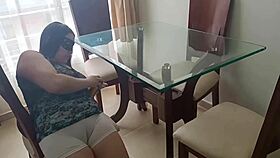 Colombian latina slut's giant cameltoe seduces during miami chores