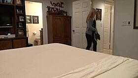 Skinny blonde slut Scarlett Johnson anal casting 😈🍑