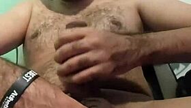 Hey watch me cum daily on this New Year's chair