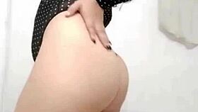 i made this hot vid jus fer my subs cummin