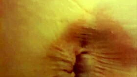 Milf's Gushing Piss And Pulsing Anal Wink For Leetdos