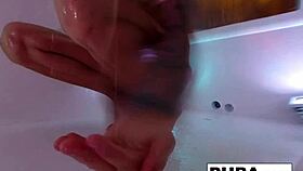 kendra cole's steamy shower turns into sexy solo tease 🚿💦