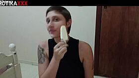 hey sadira hot slurp that monster cock like a picole de pirra slut?