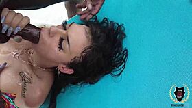 sisi pesos fingers wet while taking rome majors huge bbc 😈