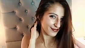 petite colombian danna londres teases outdoors craving facial finish