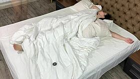 Waking her stirs deep passion for wet pussy thrusting