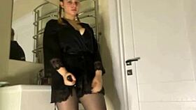 my fingers deep in her anal so hot n wet squirming